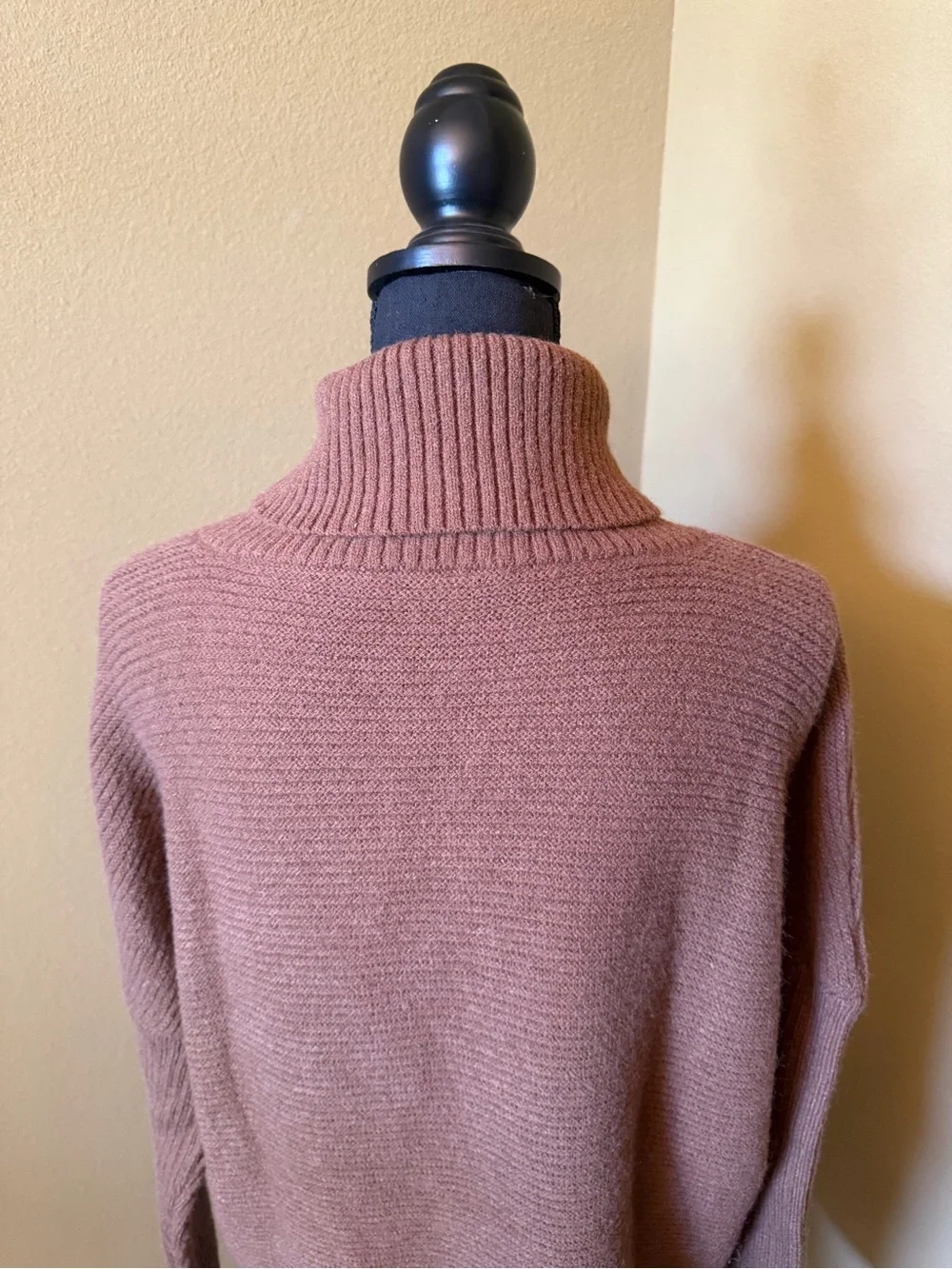 Brown Turtleneck Ribbed Sweater soft winter Medium casual dressy